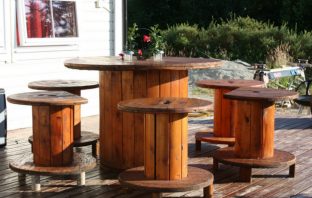 These 3 DIY Wooden Spool Projects Are Easy And Beautifully Rustic!