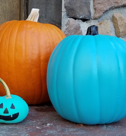 Teal Pumpkins for a Food Allergy Safe Halloween