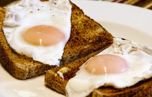 What Successful People Eat For Breakfast