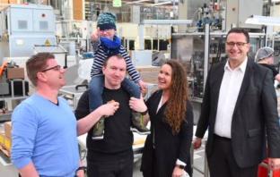 Workers Donate Overtime To Help Single Father Care for His Sick Son