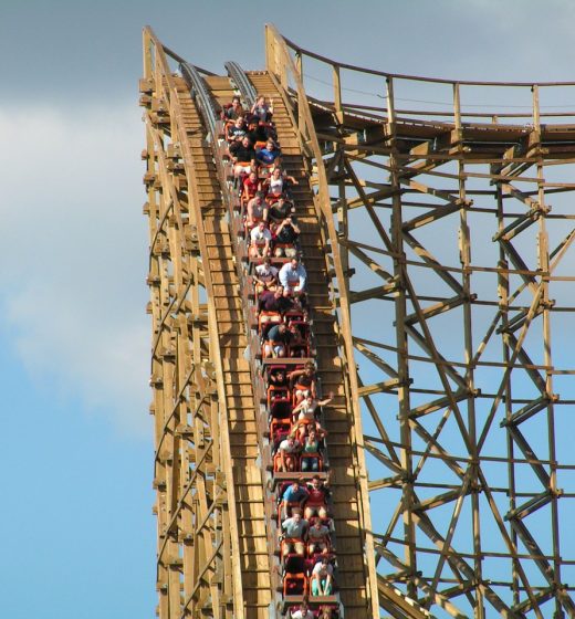Would You Spend 30 Hours In A Coffin For Six Flags?