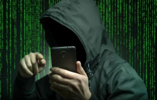 Apple Will Pay You To Try And Hack Their Programs